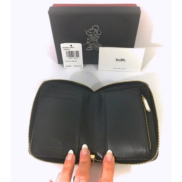Coach Disney Minnie Mouse Black Wallet NWT - Picture 3 of 8